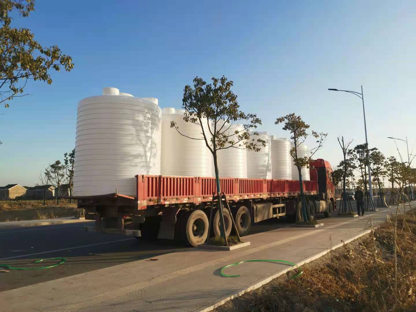 杭州大容量塑料储罐出货