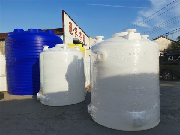 多规格塑料容器安装方法