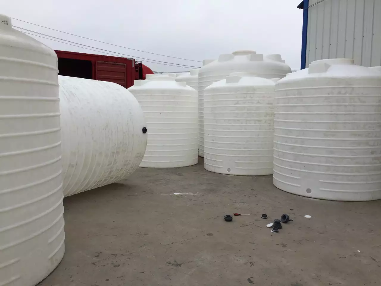 白色平底塑料水箱厂家直销