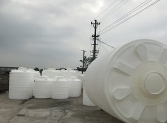 慈溪30吨塑料水箱_平底塑料水箱厂家实拍