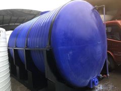 30吨卧式储罐_pe塑料储罐供应商