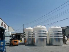 浙江迅升20吨塑料储罐容器发货江山