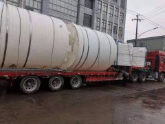 浙江迅升15吨塑料储罐发往杭州萧山